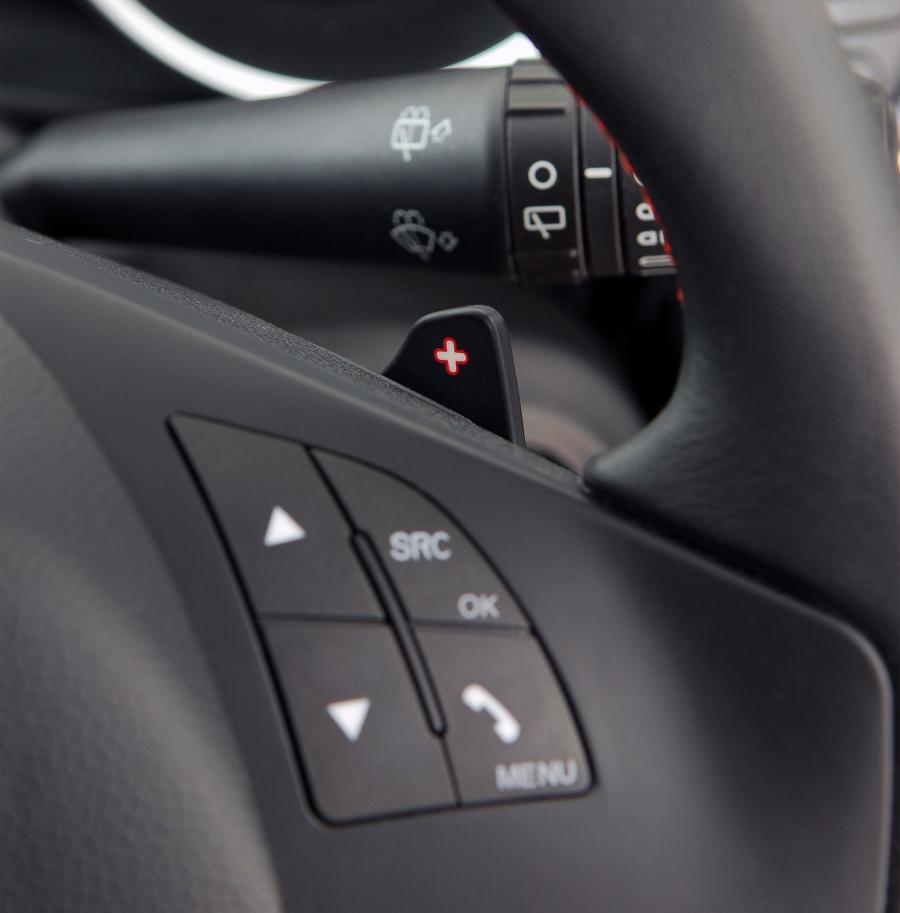  Alfa Romeo Giulietta 2012 года  (UK) (фото 5 из 56)
